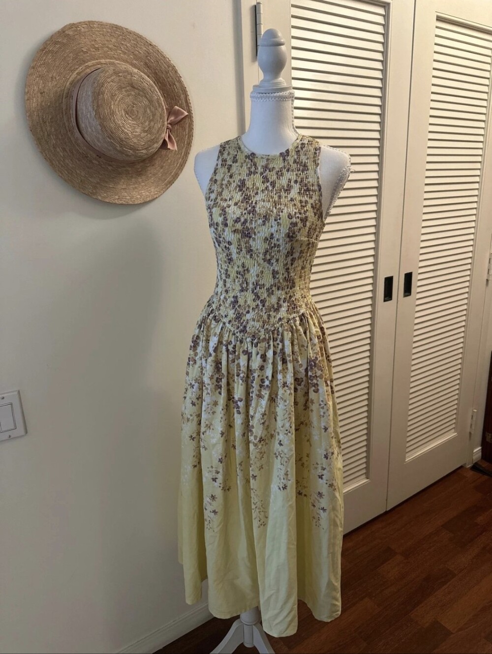 Truely 4 You Yellow Floral Sleeveless Smocked Bodice Maxi Dress Small